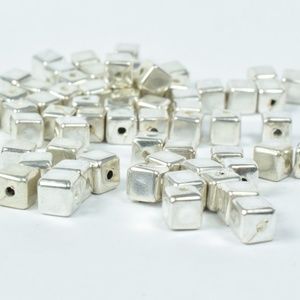 5mm Plastic Square Minimalists Beads,
